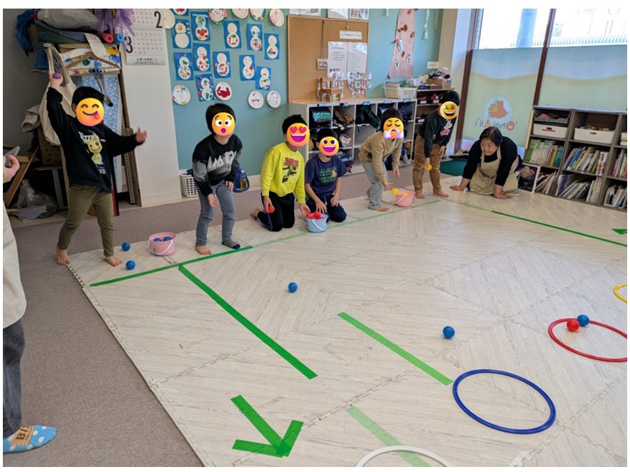 チーム対抗 コロコロ玉入れ合戦🎊